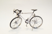 Фигурка-модель 1:10 Велосипед гоночный ''Roadbike'' белый VL-19/4