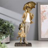 Сувенир  "Папа с дочкой на прогулке под зонтом" бежевый h=28 см   4838315