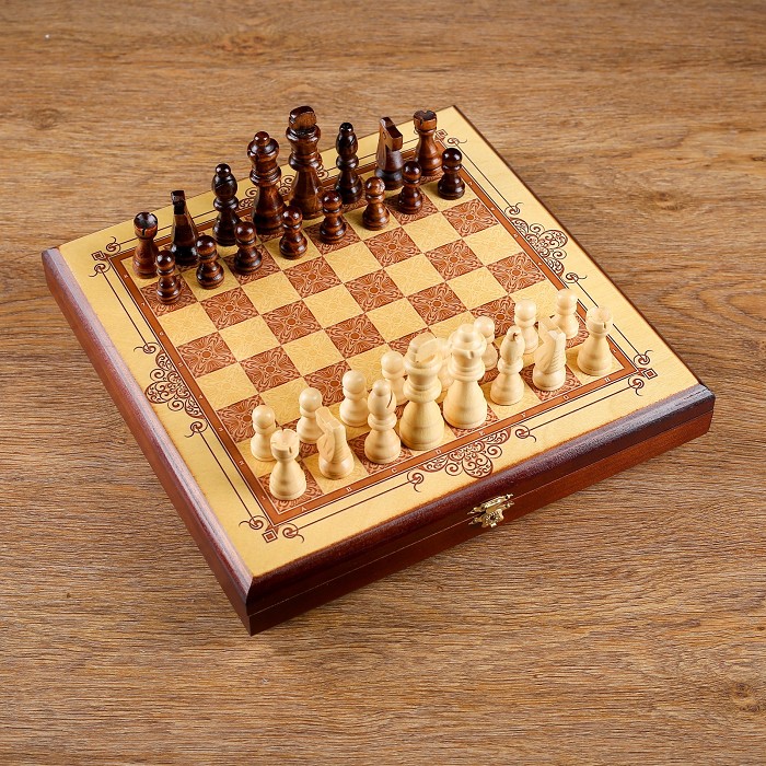 Шахматы "Золотая классика"  30х30 см 334716