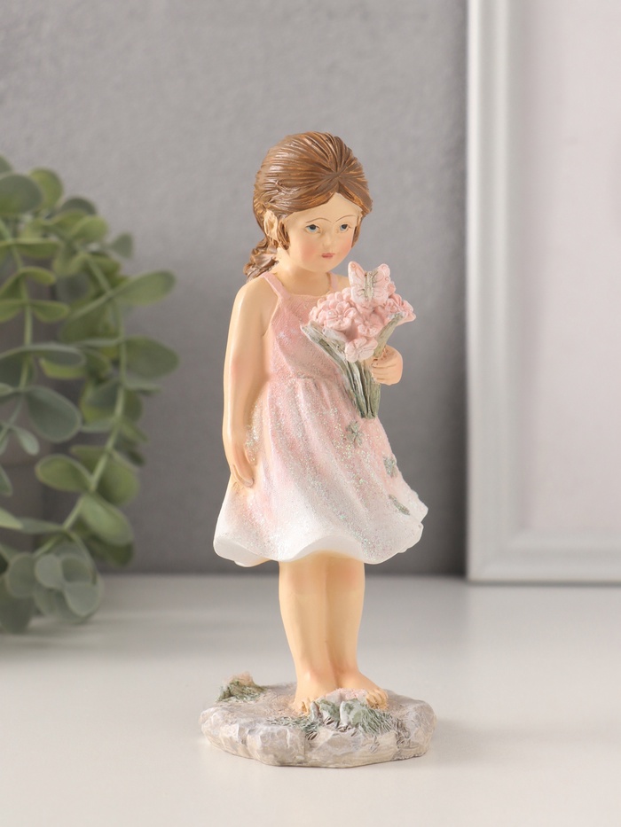 Сувенир полистоун "Малышка в розовом сарафане, с букетом" 6,5х6х15 см 10583176