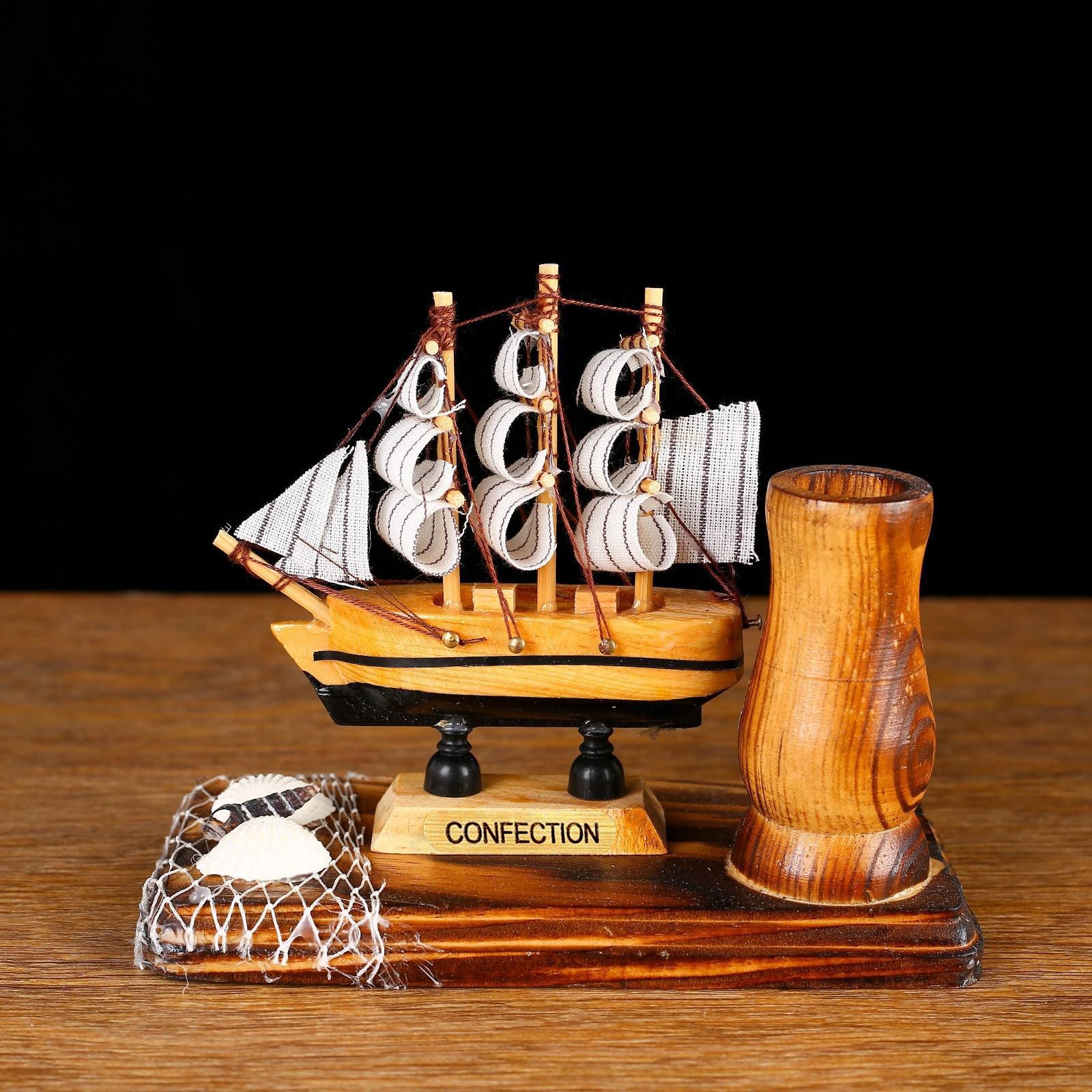 Набор настольный Карандашница-ваза+корабль 12*13см 1531155