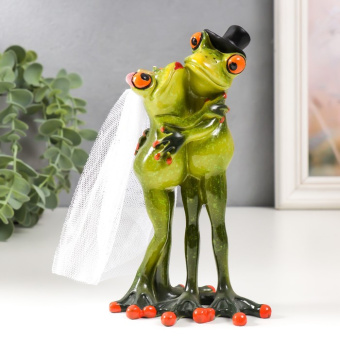 Сувенир полистоун лак "Лягушачья свадьба" 17х9,6х8 см 7822958 Сувенир полистоун лак "Лягушачья свадьба" 17х9,6х8 см 7822958