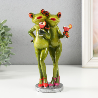 Сувенир полистоун лак "Лягухи подружки" 9,5х6,5х18,5 см 9932757 Сувенир полистоун лак "Лягухи подружки" 9,5х6,5х18,5 см 9932757