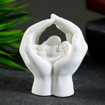 Сувенир "Ангелочек спящий в руках" белый, 6,5см 7730196