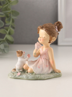 Сувенир "Девчушка с котёнком на лужайке" розовый 9,5х6,5х8,5 см 10583185