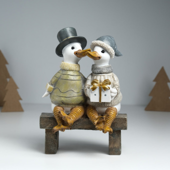 Сувенир полистоун "Гуси на скамейке - праздничный вечер" 15х10,5х20,5 см 10325882 Сувенир полистоун "Гуси на скамейке - праздничный вечер" 15х10,5х20,5 см 10325882